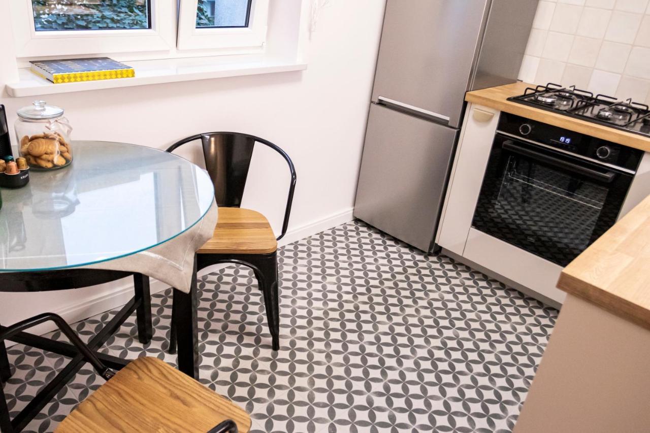 Apartament Przy Metrze Wierzbno Z Nuta Vintage 바르샤바 외부 사진