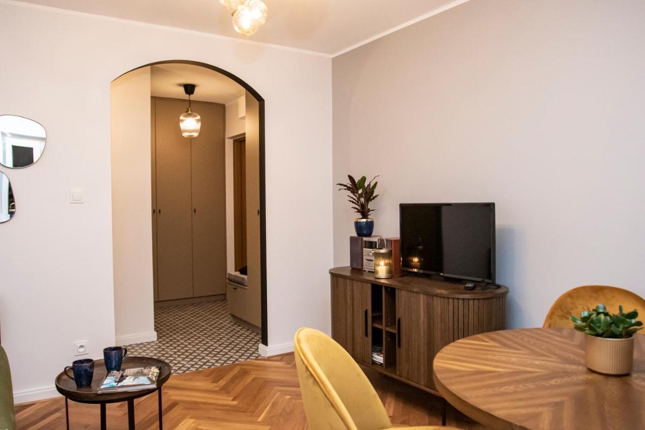 Apartament Przy Metrze Wierzbno Z Nuta Vintage 바르샤바 외부 사진
