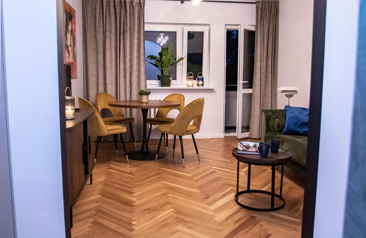 Apartament Przy Metrze Wierzbno Z Nuta Vintage 바르샤바 외부 사진